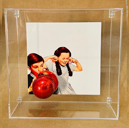 Quadro em Acrílico com azulejo Estouro