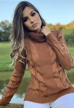 blusa tricot caramelo