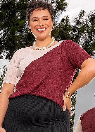 Blusa Feminina Manga Curta em Malha Bicolor Plus Size