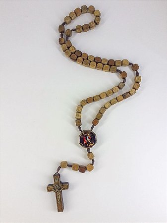 Terço madeira imbuia cordão quadrado 10mm tri res - São Miguel (8529)