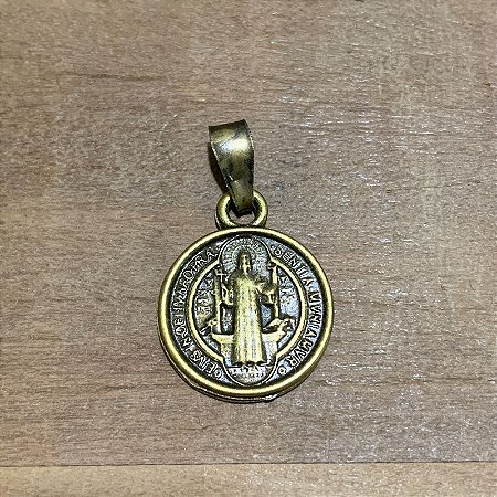 Medalha de São Bento 15mm em ouro velho