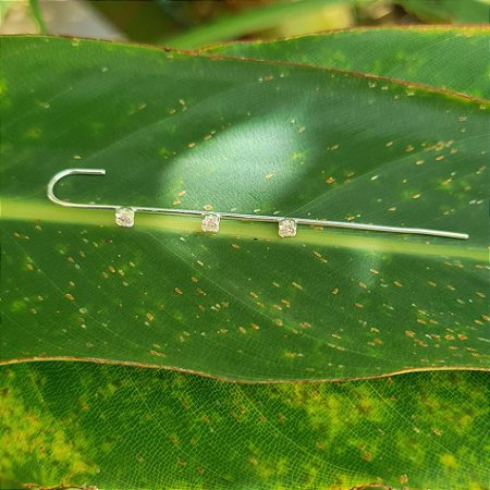 Ear Hook em Prata 925 e Zircônia