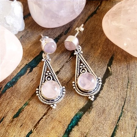 Brinco Balinês em Prata 925 e Quartzo Rosa