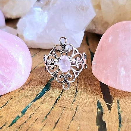Anel Arabescos em Prata 925 e Quartzo Rosa