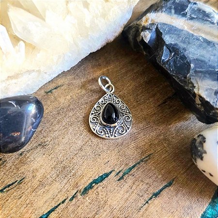 Pingente Boho Gota em Prata 925 e Ônix