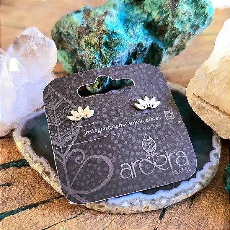 Brinco Pequeno Flor de Lótus em Prata 925