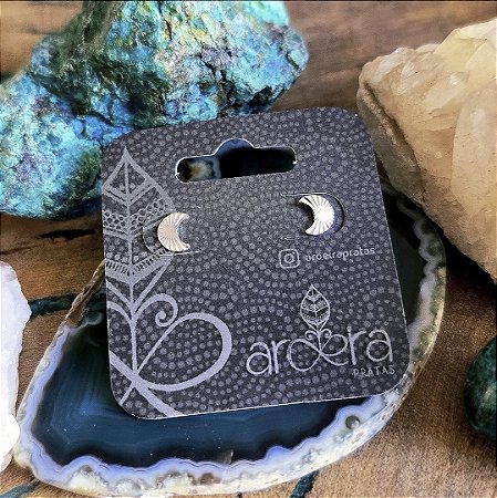 Brinco Pequeno Meia Lua Diamantada em Prata 925