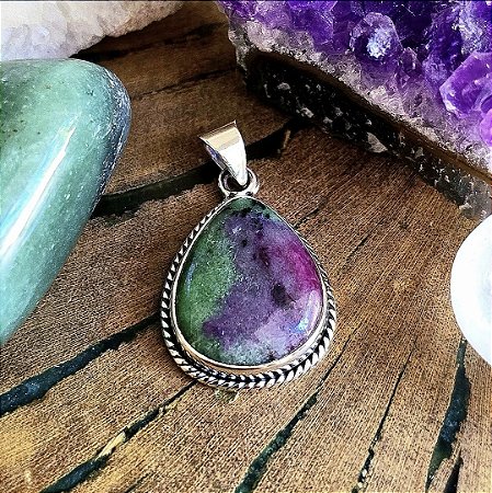 Pingente Boho Gota em Prata 925 e Rubi com Zoisita
