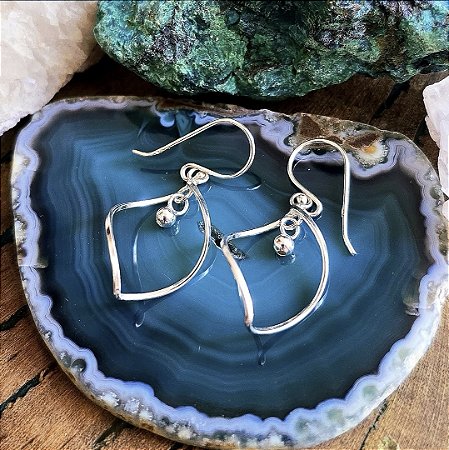 Brinco Médio Vazado em Prata 925