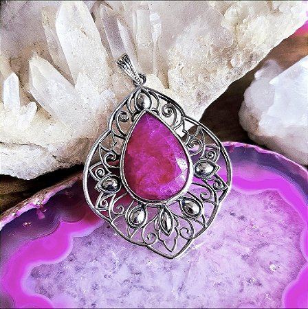 Pingente Balinês em Prata 925 e Rubi