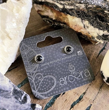 Brinco Pequeno Boho em Prata 925 e Ônix