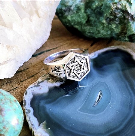 Anel Hexágono Estrela de Davi e Menorá em Prata 925