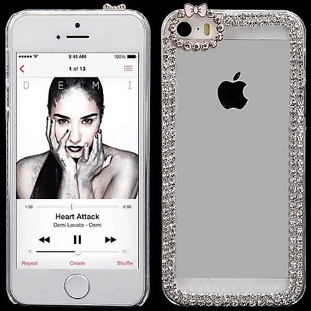 Case pra iPhone 5s plástico rígido transparente com pedrinhas