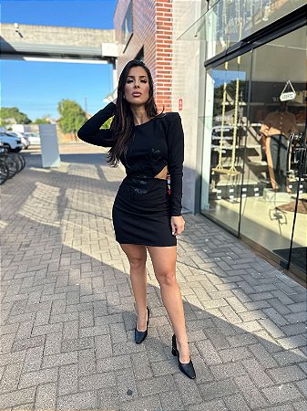 VESTIDO CURTO PRETO
