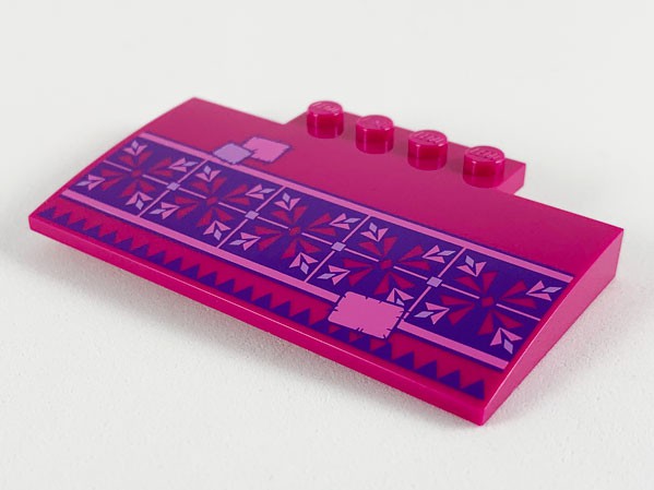 Inclinação curvada 5x8x2/3 com quatro studs e desenho de ladrilhos magenta