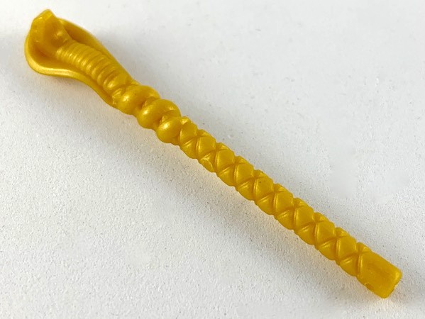 Cajado com cabeça de cobra dourado perolado