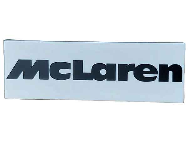 Placa Lisa 2x6 com escrita 'McLaren' Branca