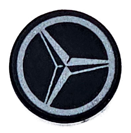 Placa Lisa Redonda 1x1 com desenho de logo da Mercedes-AMG