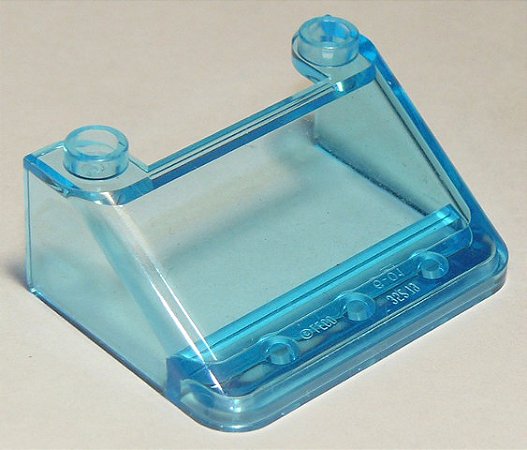 Para-Brisa 3x4x1 1/3 - Translúcido Azul Claro