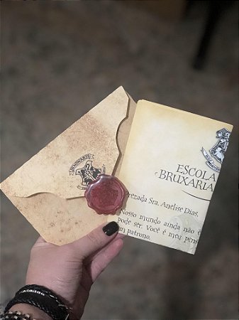 Carta de Hogwarts Luxo (personalizada) - Crazy e Pluk