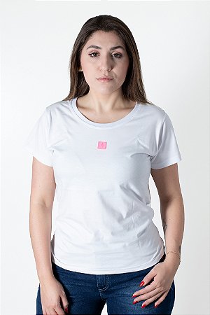 CAMISETA BÁSICA FEMININA BRANCA / PINK