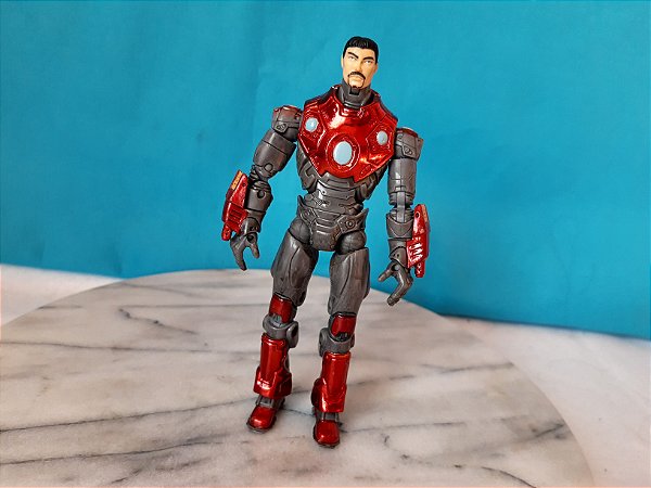 Figura de ação artic. Marvel Legends Homem de ferro, série annihilus, falta capacete 15 cm