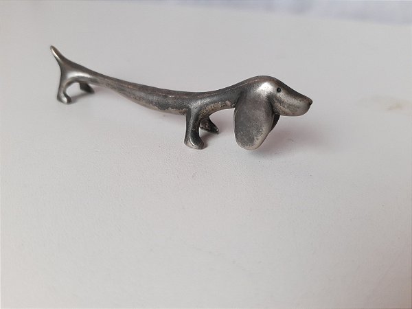 Miniatura de metal decorativo / descanso de talheres cachorro Basset ou Daschund 8,5 cm