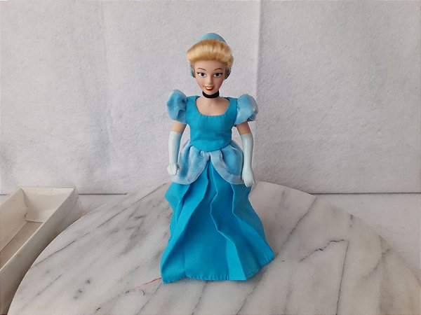 Boneca de porcelana Cinderela , coleção princesas Disney de Agostini 17 cm, com caixa