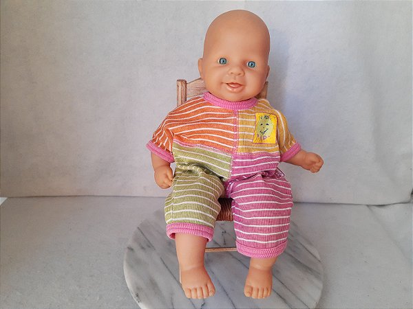 Boneca bebê Zapf Creation  Alemanha, chora e ri, a pilha. 36 cm