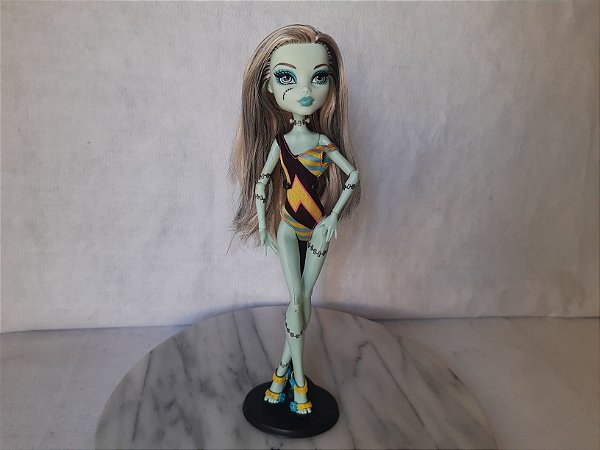 Boneca monster high Frankie Stein nude sucata - Taffy Shop