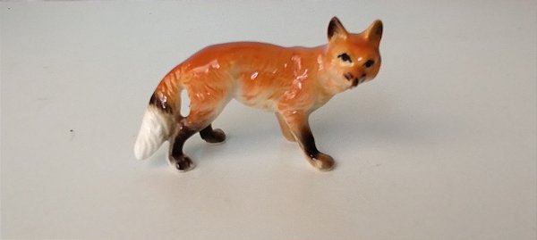 Miniatura bibelô raposa porcelana