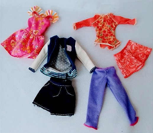 Lote de 6 peças de roupa para Barbie , usadas - Taffy Shop