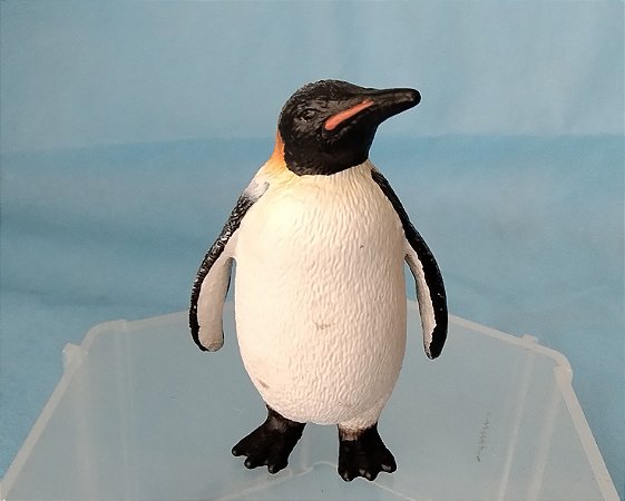 Miniatura de vinil Schleich de pinguim imperador. , 7 cm