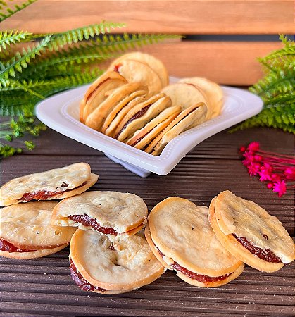 CHIPS DE PROVOLONE COM GOIABADA