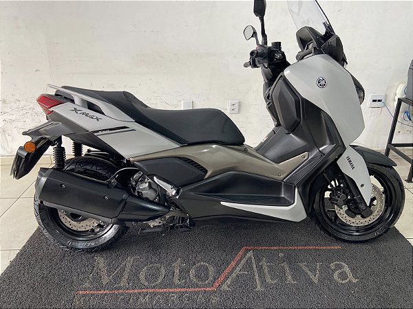 YAMAHA XMAX 250 CONNECTED 2025