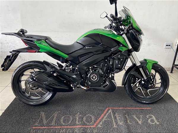 BAJAJ DOMINAR 400 2025