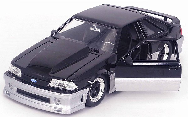 1/24 1989 FORD MUSTANG GT PRETO BIG TIME