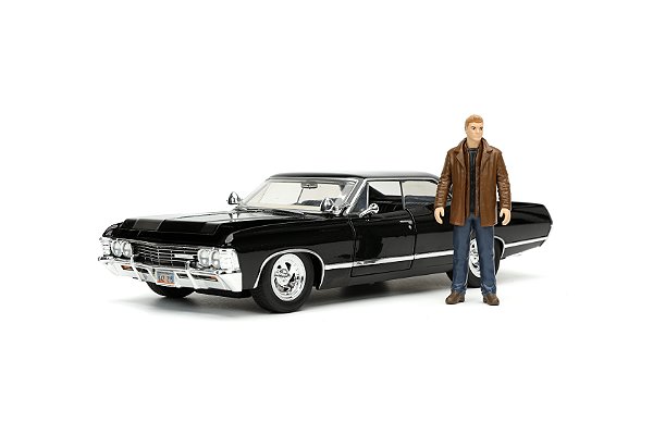 1/24 1967 IMPALA SUPERNATURAL COM BONECO DEAN