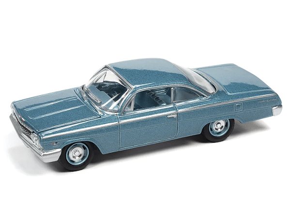 1/64 JOHNNY LIGHTNING 1962 BELAIR BUBBLE TOP BLUE