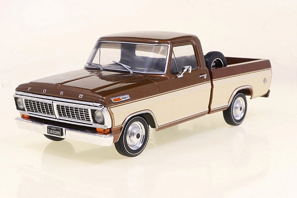 1/24 1974 FORD F-100 PICK UP MARROM METÁLICO SERIE CALIFORNIA CLASSIC