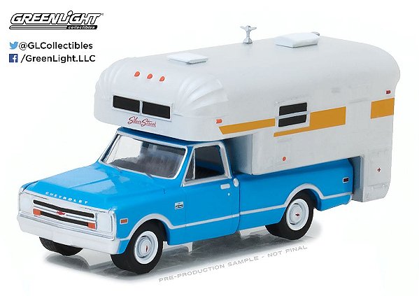 1968 CHEVY C10 CHEYENNE WITH SILVER STREAK CAMPER 1/64