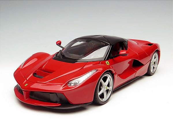 LA FERRARI 1/18