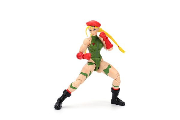 BONECA CAMMY STREET FIGHTER  6"