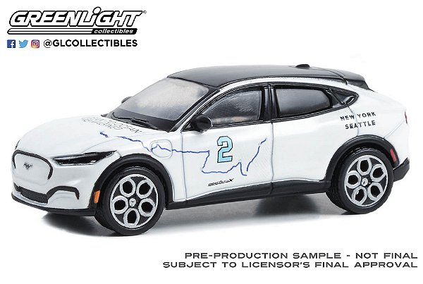 1/64 GREENLIGHT 2021 FORD MUSTANG MACH-E "OCEAN TO OCENA" HOBBY EXCLUSIVE