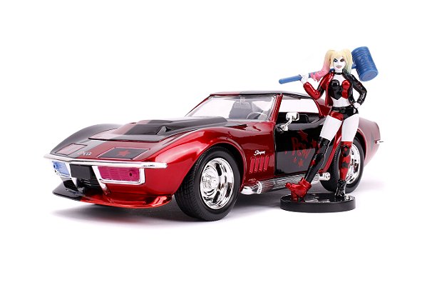 1:24 1969 CORVETTE STINGRAY ALERQUINA COM BONECO