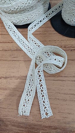 RENDA ENTREMEIO ALGODÃO - ROLO COM 50 METROS