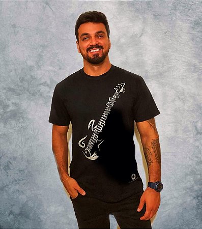 Camiseta Guitarra - preta - pronta entrega (Preço Promocional)