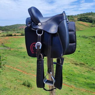 Sela De Arco Profissional C/ Assento Liso Em Vaqueta E Manta