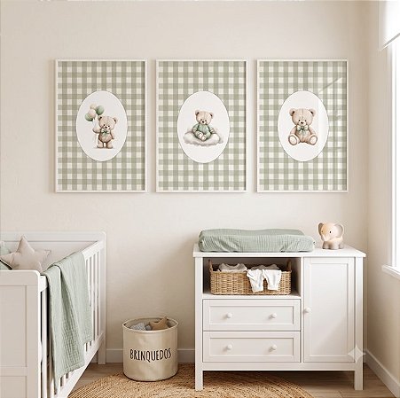 Quadro Decorativo Infantil Ursinho Xadrez Tons Verdes Nuvem Balões