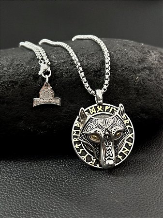 Colar com pingente wolf gold